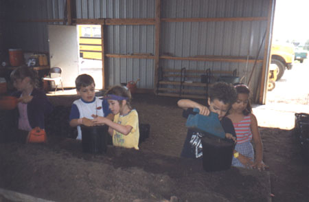 lindsborgelementary3.JPG (29929 bytes)
