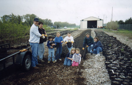 pottingday3.JPG (44863 bytes)