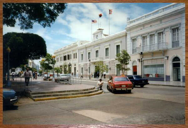 La Alcald�a/ City Hall