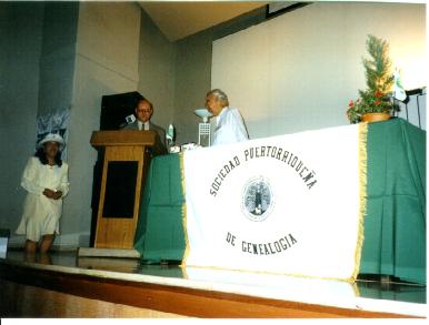 Presentation to Dr. Ricardo Alegr�a