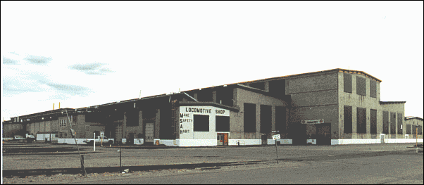 Photo Locomotive Shop
