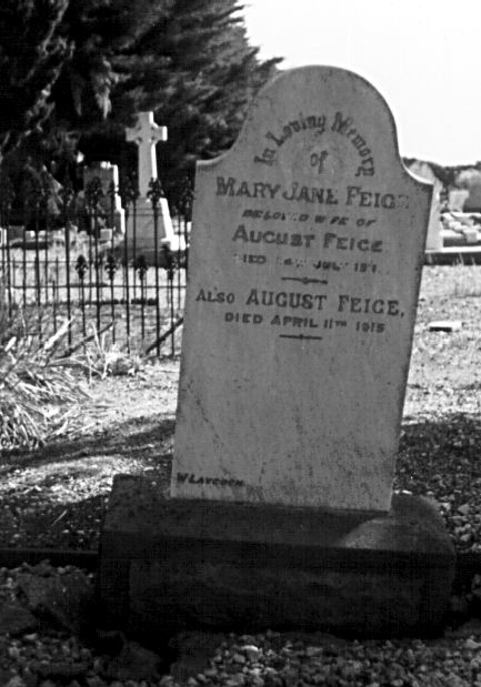 Feige Grave photo