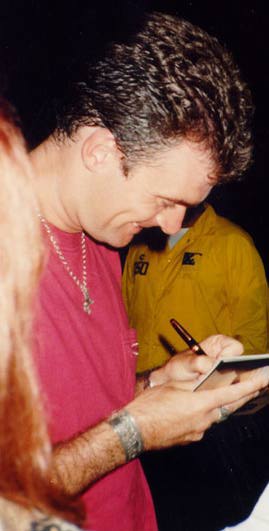 Daire Nolan smiling and signing!