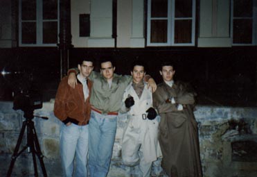 spy_p01.jpg (23320 bytes)