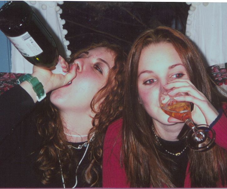 Looks like Sam and Dee got a little too happy with the sparkling cider..oh well, it was New Years..