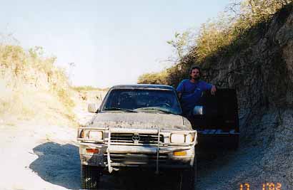 LAS_GRUTAS.JPG (18653 bytes)