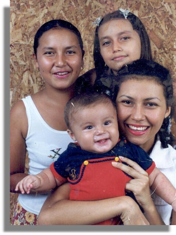 Hermanas: Adriana, Jennifer, Jaqueline y �ieto: JuanFelipe