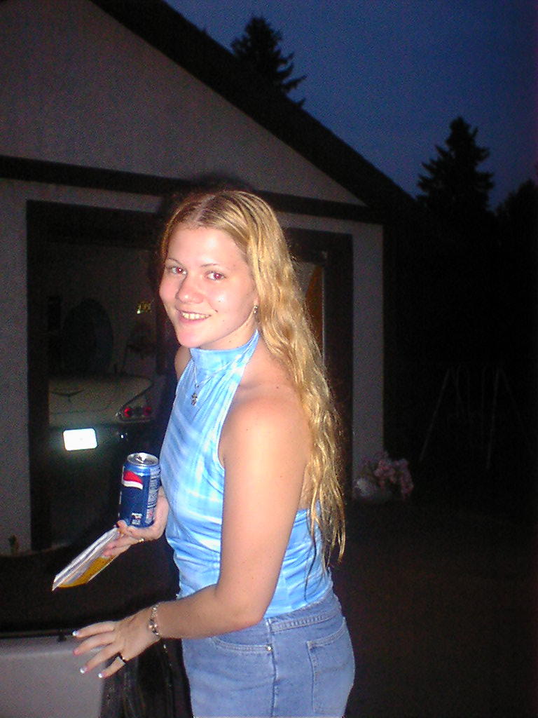 Picture taken: August, 2001&nbsp; Age at time: Lacy-17