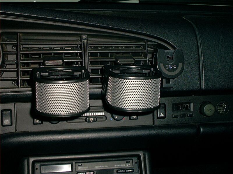 cupholder10.jpg (85K)