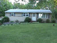 front.jpg (75236 bytes)