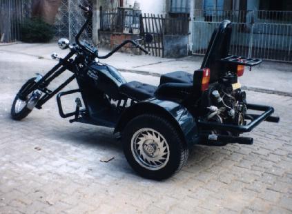 moto5.jpg (26572 bytes)