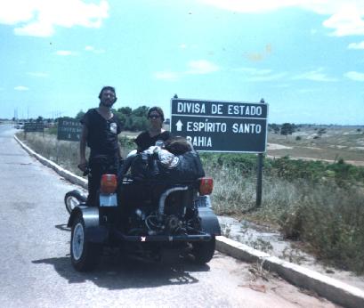 moto6.jpg (23265 bytes)