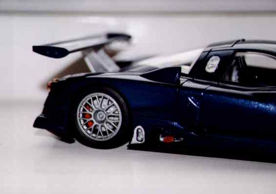...particularly proud of the brake calipers ;> and the air-pods on the top took a wee while to sort out properly...