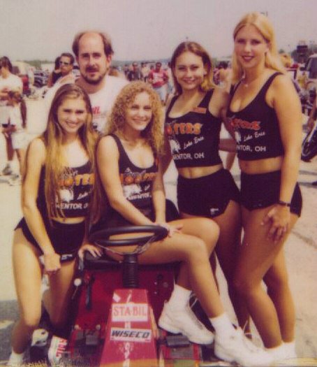 MARK WITH SOME MORE HOOTERS