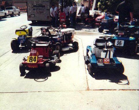 THE LAWNBOURGHINI AT THE 1998 USLMRA NATIONALS