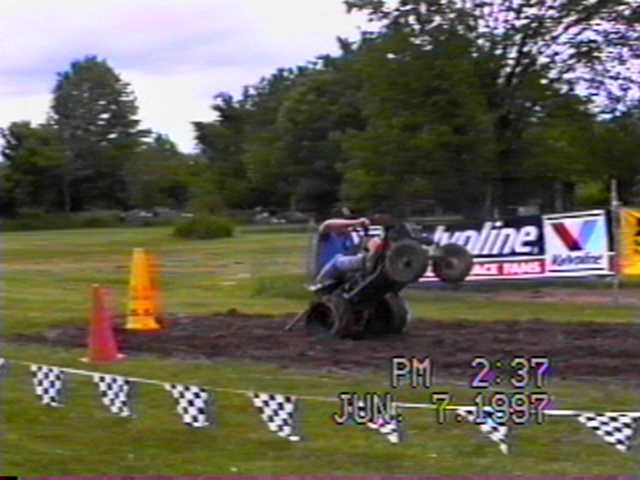 RODNEY DAY DOING WHEELIE ON 'BAHAMA BLUE'
