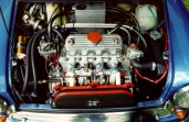 8-port cylinder head with fuel injection