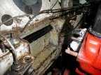 Cross bar in the bulkhead box
