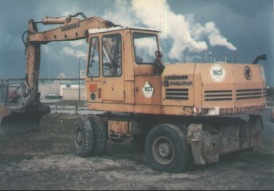A 921 B