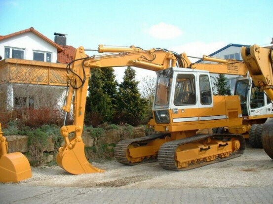 R 900 B