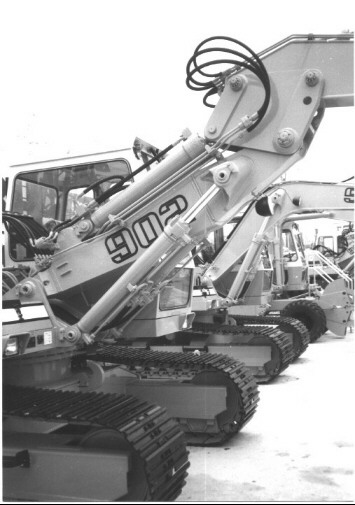 R 902