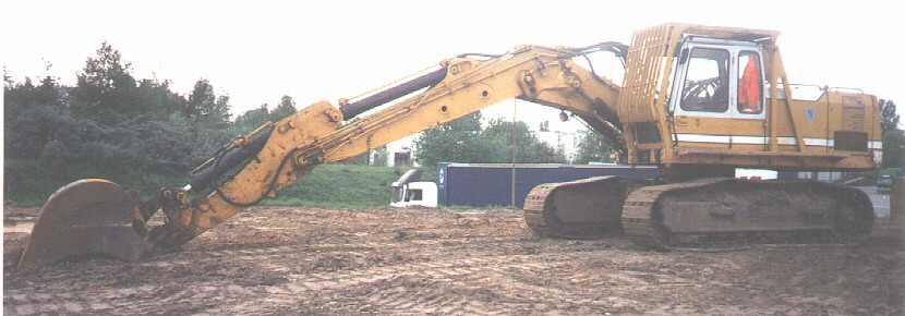 R 942