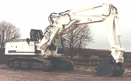 R 954 B David Steupert