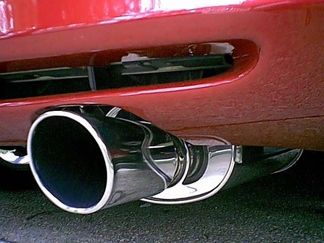 Car15.jpg (50556 bytes)