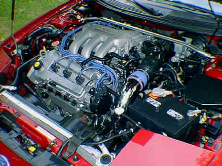 engine2.jpg (71750 bytes)