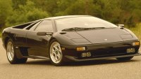 Lamborghini Diablo front 3-quarter