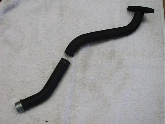 Drainpipe cut about 1inch below elbow