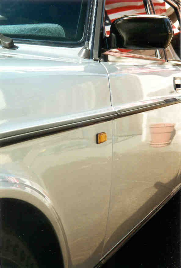 side marker light in place of 'Volvo'