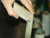 crack.jpg (13839 bytes)