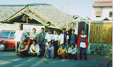 Ngaso Sesaat Sambil Difoto