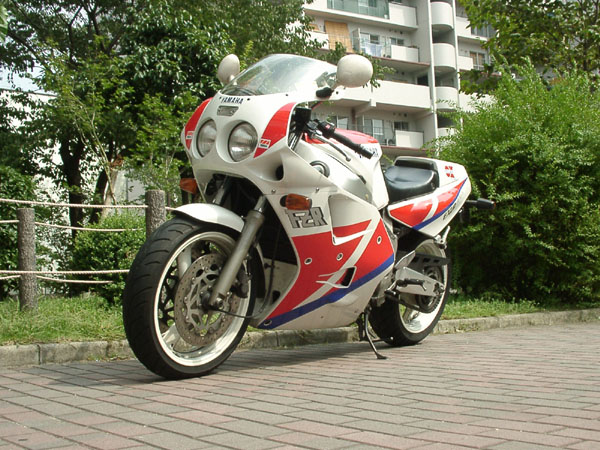 fzr_lf.jpg