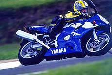 racing the yzf r6