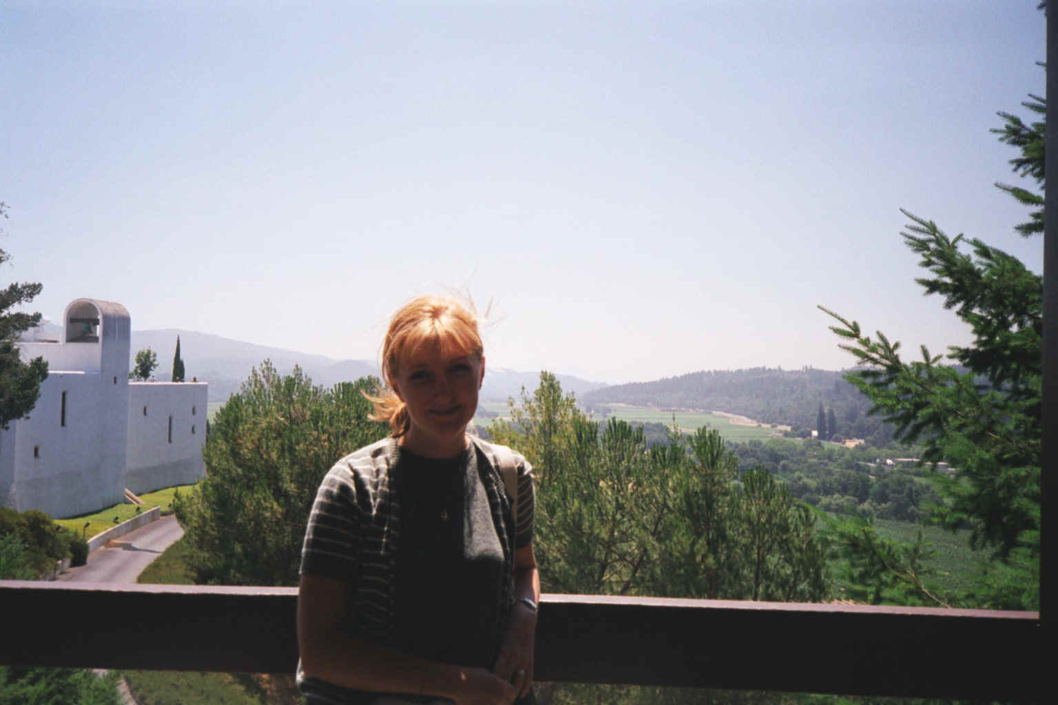 025_12a.jpg (279314 bytes)