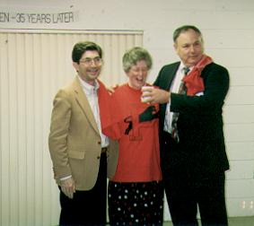 35reunionhomeroom2.jpg (11420 bytes)
