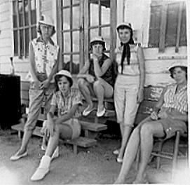 tiredbunch.jpg (16785 bytes)