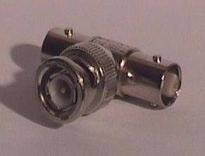 RG58 T-St&uuml;ck 
(Buchse-Stecker-Buchse, zum Anschlu&szlig; an die Netzwerkkarte)