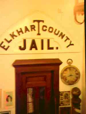 jail.jpg (8410 bytes)