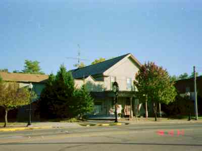 oldstore.jpg (8779 bytes)