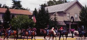 patroloparade.gif (33187 bytes)
