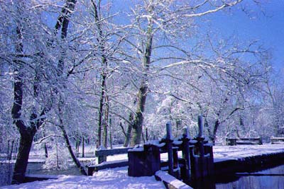 snow_mill1.jpg (35897 bytes)
