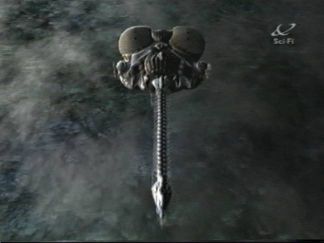 Lexx_Hovering_above_a_planet