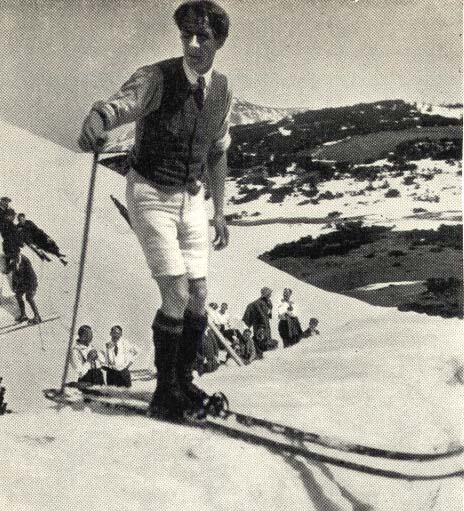 Gustav Jahn skiing