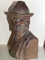 Holzschnitzerei - wooden sculpture - scultura in legno