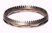 canon_28105_stator.jpg (3934 bytes)