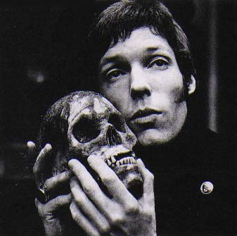hamlet.JPG (27802 byte)