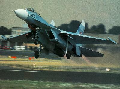 [Flanker taking off]